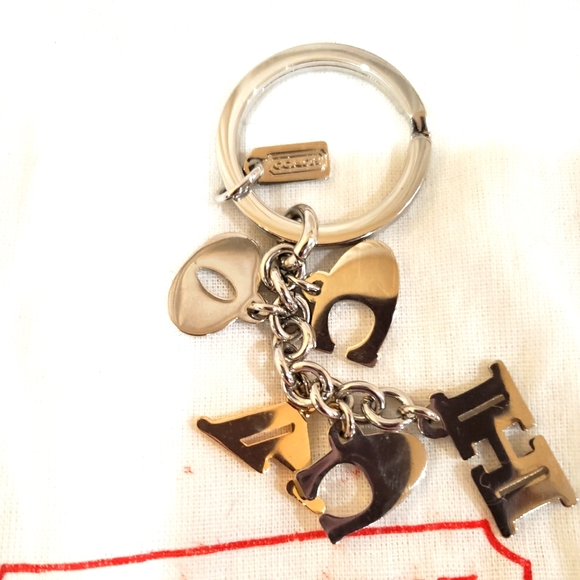 COACH KEYCHAIN - Picture 3 of 4